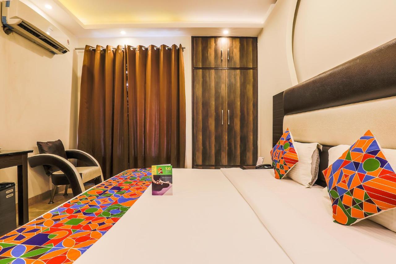 Fabhotel Daffodil Huda City Center Gurgaon Esterno foto